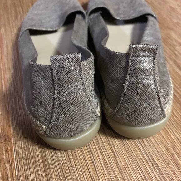Women’s FLEXX Metallic Espadrille Slip On Shoes Size 8.5 - Picture 6 of 8